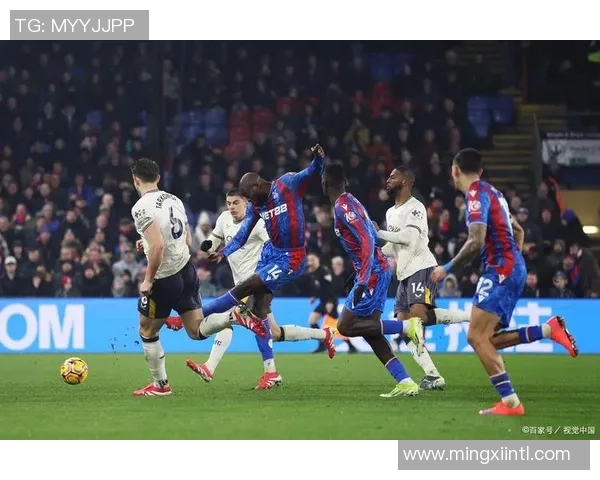 里尔主场迎战巴黎圣日尔曼谁能在法甲赛场上笑到最后