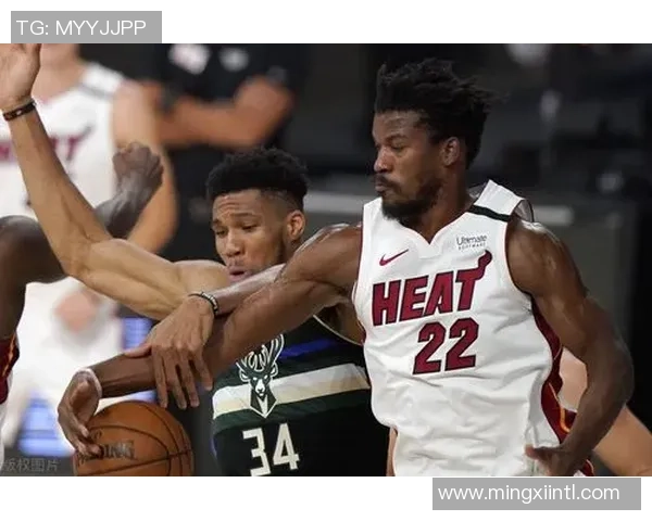 雄鹿与热火激战正酣现场直播全程回顾与精彩瞬间分析 雄鹿与热火激战正酣现场直播全程回顾与精彩瞬间分析