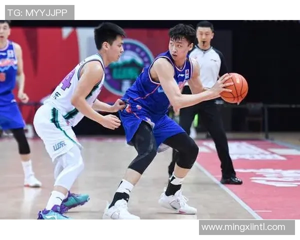 齐麟的崛起与挑战:探讨新生代篮球运动员的成长之路与未来发展潜力