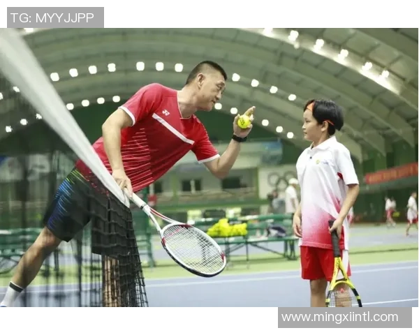 周敏独家分享网球技巧与心得助你提升球技的全面指南