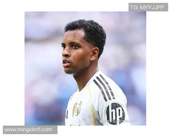 罗德里戈的成长之路：从青涩少年到足球明星的蜕变与奋斗